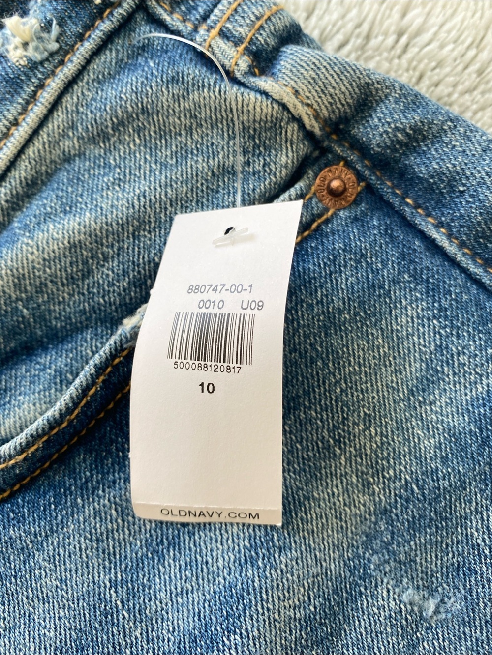 Old Navy High-Rise Curvy OG Straight Jean Shorts - Picture 2 of 6